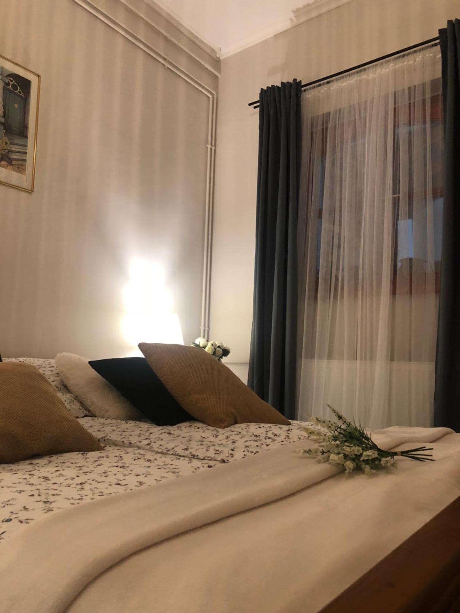 Janicsar Garden Apartman Егер Екстериор снимка